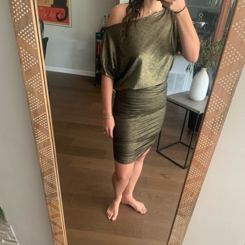 Elegant Vintage Gold Cinched Skirt Midi Dress